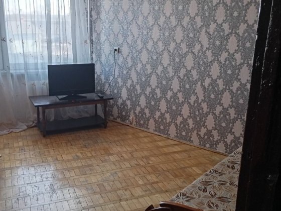Довгострокова оренда 2км.квартири Вул.Грушевського, неподалік ж/д вокзалу.