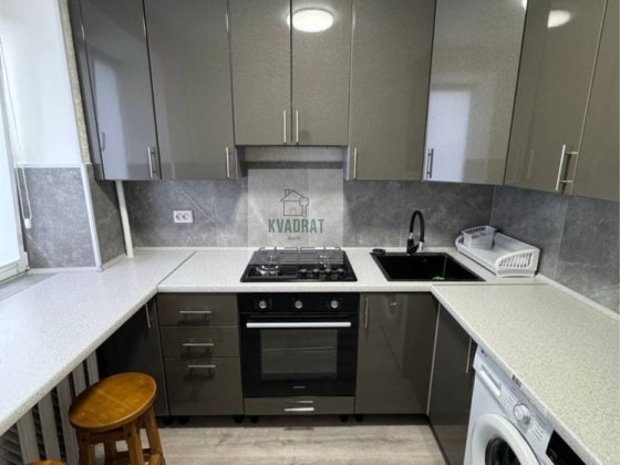 Здам затишну 1-кімнатну квартиру з новим ремонтом.центр міста Каменец-Подольский