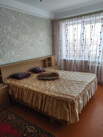 Здам квартиру 2-х кімнатну в центрі Канева - фото 1