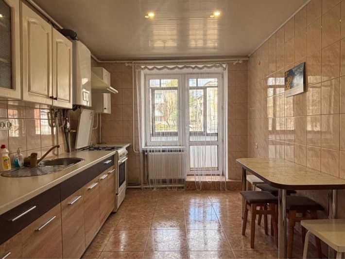 Здам 3-кімнатну з індивідуальним опаленням квартиру на тривалий термін - фото 1