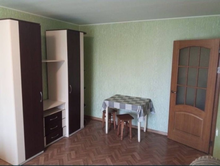 Оренда 2 кімнатної секції на Мікрорайоні - фото 1