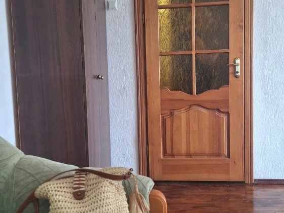 Оренда великої  однокімнатної квартири  по Влолодимиоській  87 Ковель
