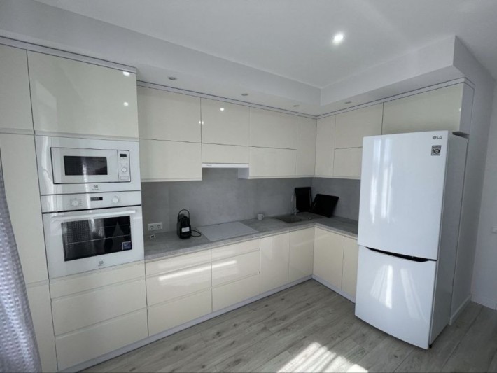 Здам 1 кв центр новобуд перше заселення - фото 1