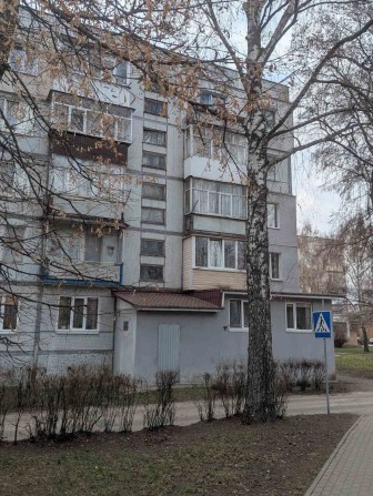 Здам хорошу двокімнатну квартиру. Вул. Космонавтів, 44 - фото 1
