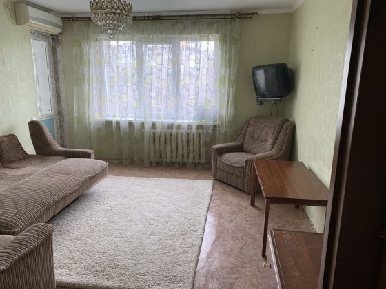Сдам 2 к.  Даманский.  8000  кп
