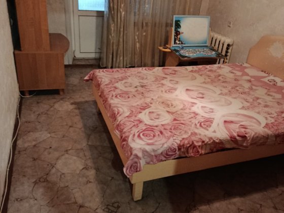 Квартира Краматорск описание , что входит двор , школа.