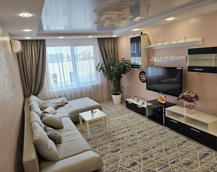 Оренда 1 кімнатної квартири ЖК "Монблан" - фото 1