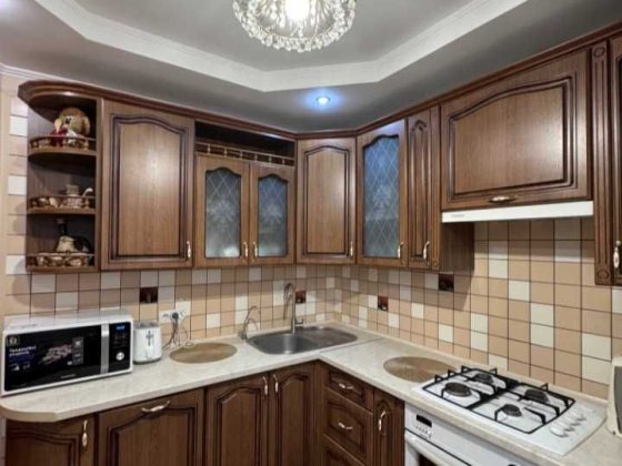 Пропонується в оренду прекрасна 3х кімнатна квартира в Центрі! Хмельницкий