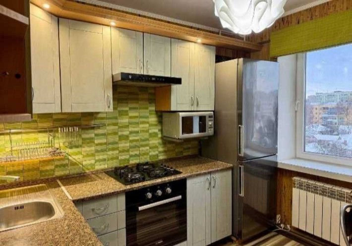 Задається 1 кімнатна квартира з хорошим ремонтом на Південному-Заході. - фото 1