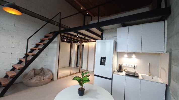 Перша здача! Стильна loft-квартира з антресоллю ЖК Волошковий двір - фото 1