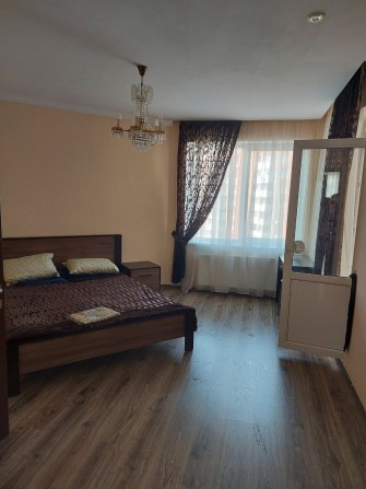 Сдам 2 комнатную квартиру ЖК Радужный 19/2 - фото 1