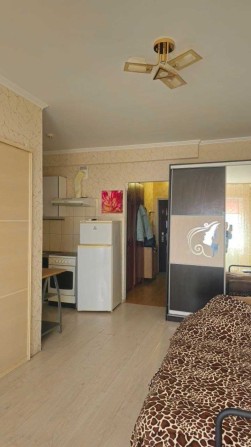 Сдам 1к квартиру на Сахарова, 34 (поселок Котовского) - фото 1