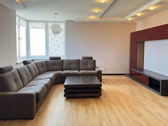 Продаж 3-к квартири вул. Олександри Екстер 13 Київ