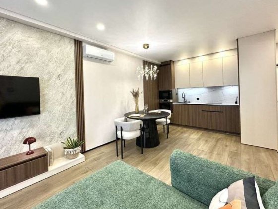 Продаж 2-к квартири вул.  Михайла Максимовича 24г Киев