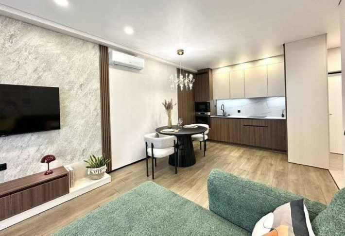 Продаж 2-к квартири вул.  Михайла Максимовича 24г - фото 1