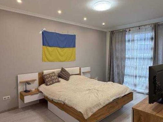 Здам в оренду простору 1-кімнатну квартиру, 48 м². Ивано-Франковск