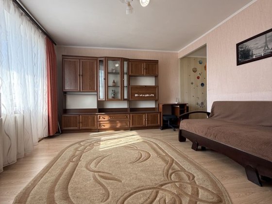 Оренда 1-кімнатної, зупинка Керченська, покращена, 38м2 Кременчук
