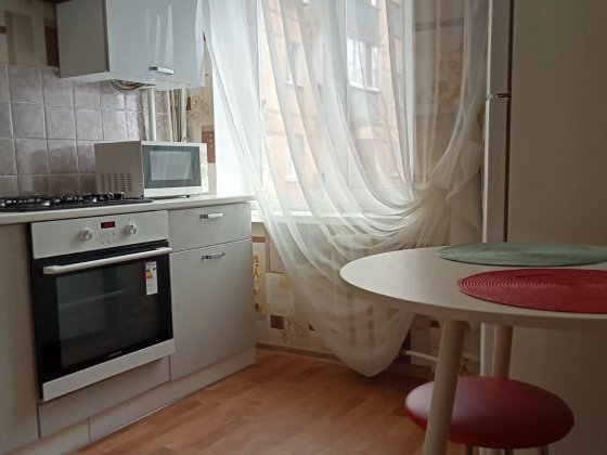 Оренда квартири по вул. Мистецька , Металургійний район Кривой Рог