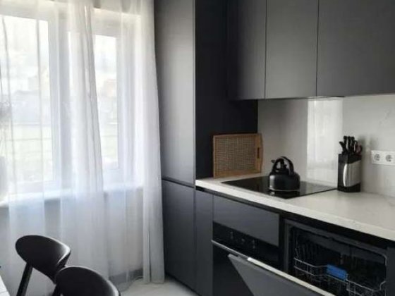 Продаж 2к.кв. з євроремонтом метро Мінська 2 хв. Оболонський просп. 21 Київ
