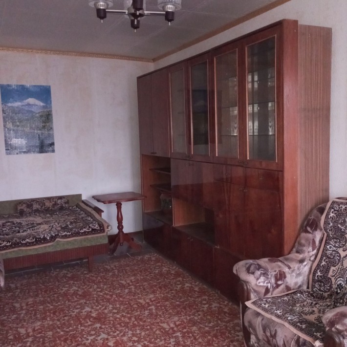 Заречный,ул Десантная ,аренда 3 комнаты - фото 1