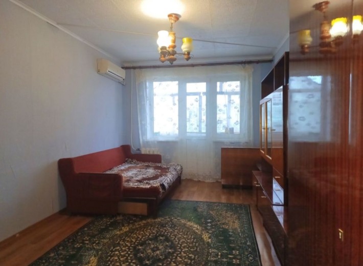 Оренда 1к. квартири на Інтернаті (17 кв--л) - фото 1