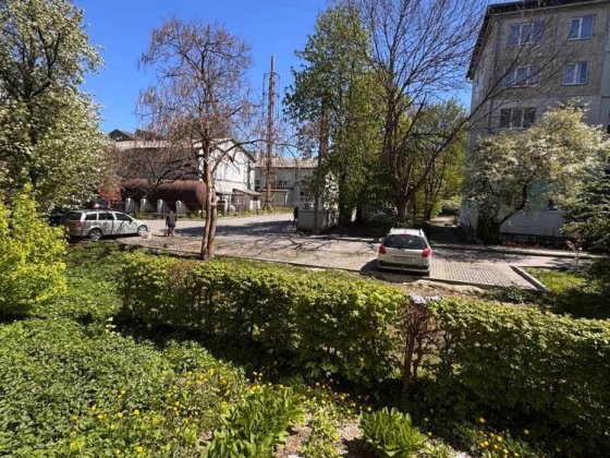 Оренда 2к квартири по вул Карпатьській