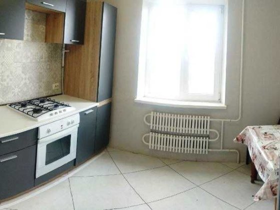 Двух  кімнатна на Східному -3 по Лісового