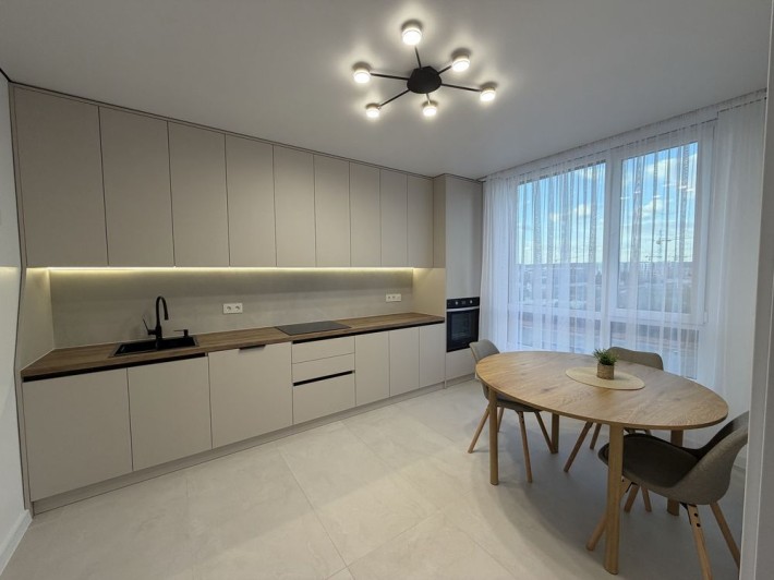 Перша здача. 1 кім 5 пов 41м ЖК Юван вул Вовчинецька поруч Велес Метро Епіцентр Каскад - фото 1