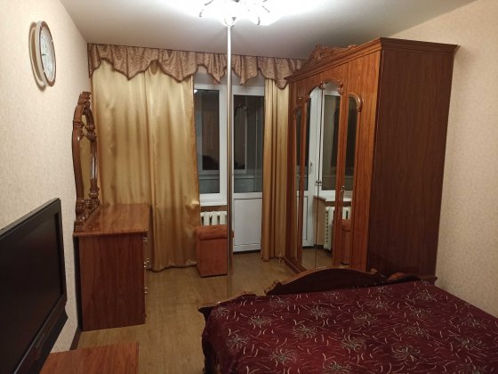 3х кімнатна на Половках з пілоном Полтава