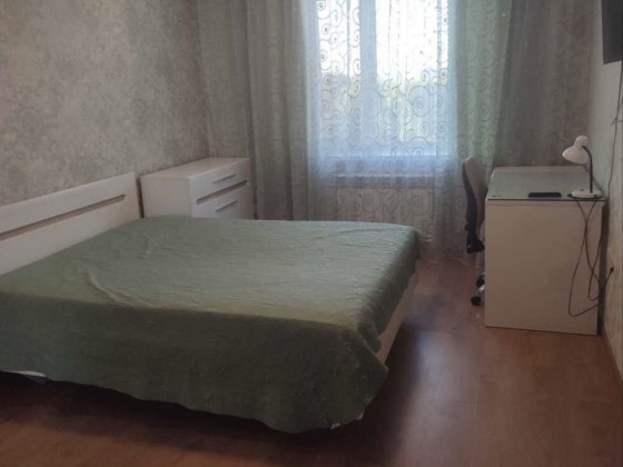 Конкорд Куйбишева 36 гарний стан парковка у дворі