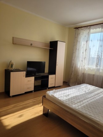 Оренда 1 км кв біля Центру стадіону Рух,парк,озеро,новобудова,все необхідне.Вільно - фото 1