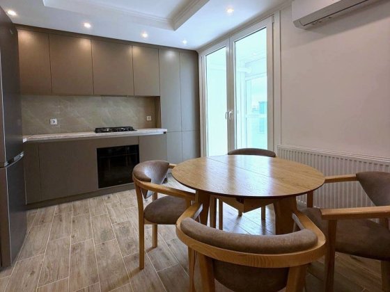 Сучасна квартира, поряд з центром (вул. Білогірська) Тернопіль