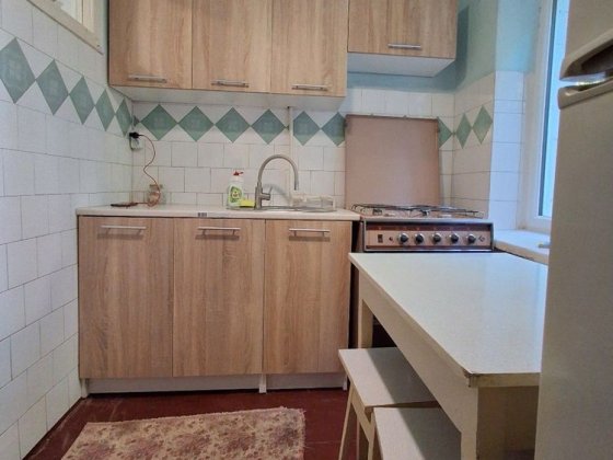 Оренда 2х кімнатної, ПОЛЄТАЄВА - ГОЛОВНА (р-н АВТОВОКЗАЛУ), НОВА КУХНЯ, ОКРЕМІ КІМНАТИ, НОВА ТЕХНІКА Чернівці
