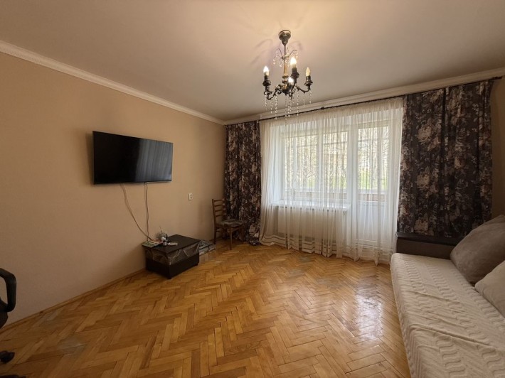 3 кім 66 кв м  2-пов. вул.Захисників України - фото 1