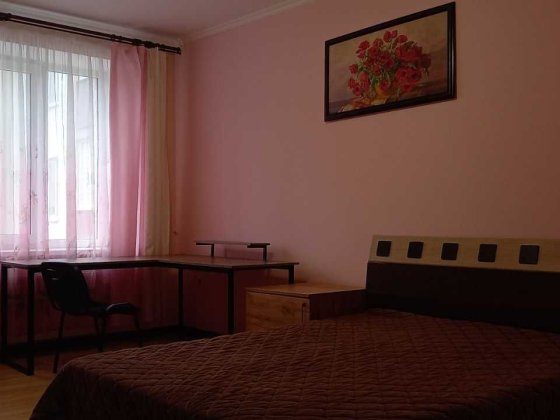 Власник. Здам 1-кімнатну квартиру на довгий термін порядним людям. Черновцы