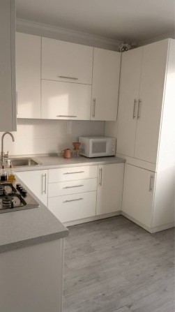 Оренда 2х НОВОБУДОВИ, РУСЬКА (р-н ФАСТІВСЬКОЇ), ГАЗОВИЙ КОТЕЛ, меблі та техніка, ЛІЖКО! - фото 1