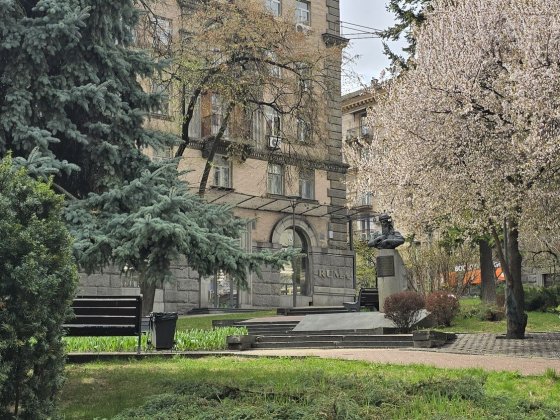Оренда 2к квартири біля метро Хрещатик, вул Чикаленка 1-3/5