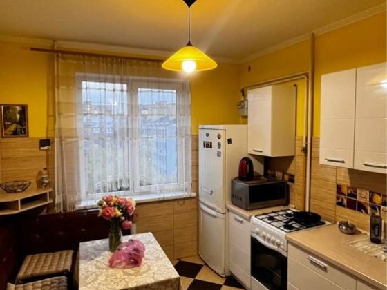 Оренда 2к квартири вул Воробкевича меблі техніка 350€ Чернівці