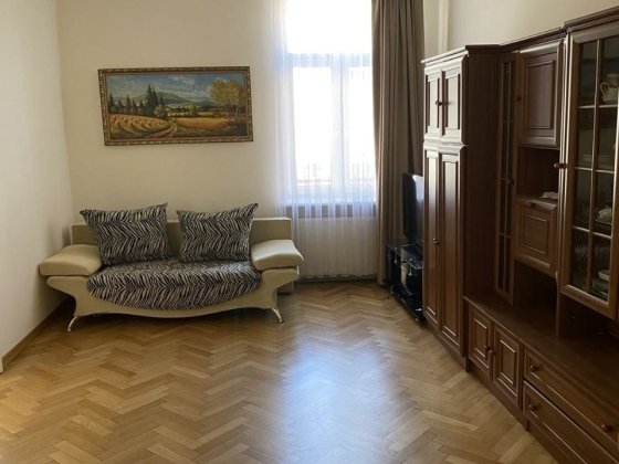 Оренда 2-х кімнатна квартира в центрі Чернівців