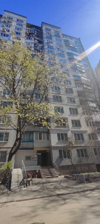 Світла Двох кімната квартира метро Шулявка. - фото 1