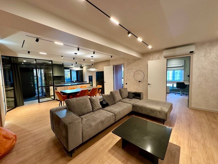 Аренда 5к квартиры 190м в клубном доме - фото 1