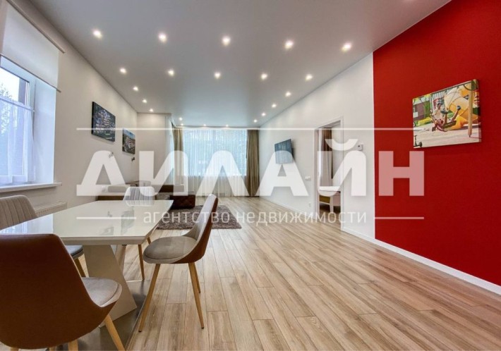 Просторная 2х комн 90 м2 в закрытом ЖК на Правом - фото 1