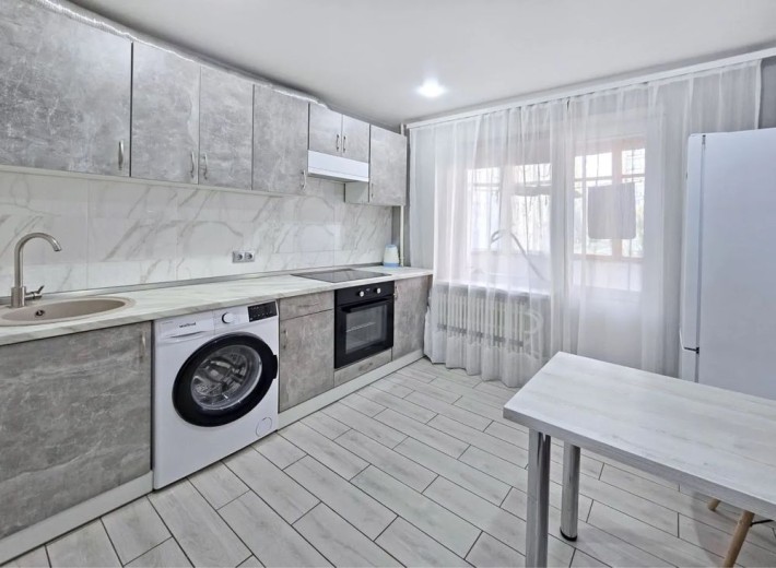 Оренда 1к квартири Сонячна Набережна 14 - фото 1