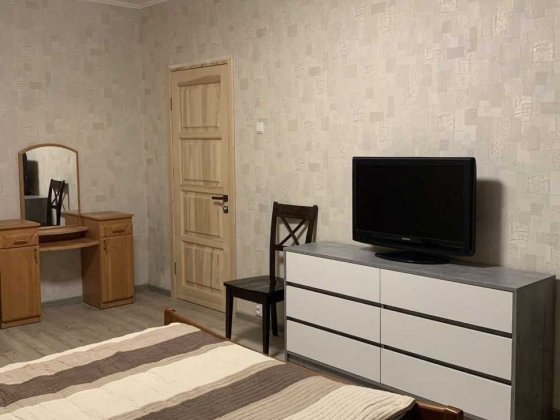 Власник 2-кім Харківська Дарницький Киев