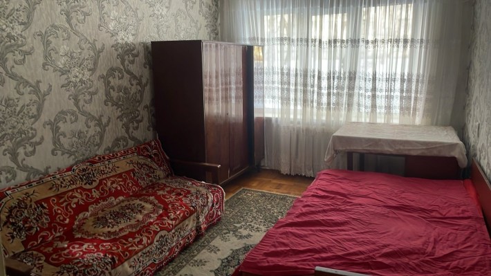 2к квартира на Космонавтів - фото 1
