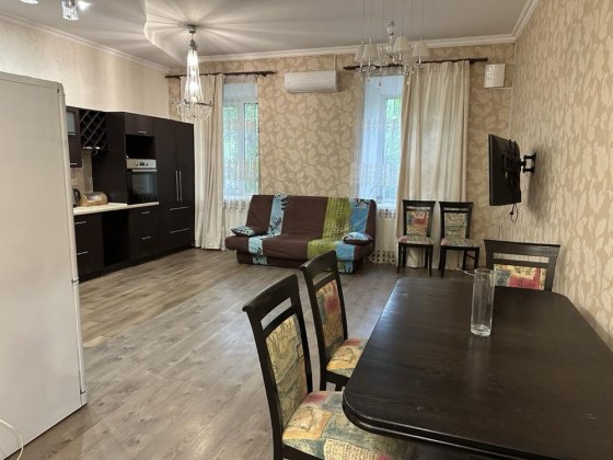 Сдаю 2 комнатную квартиру в Центре Николаев