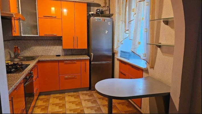 Здам 3кв квартиру на вул. Тітова в затишному районі - фото 1