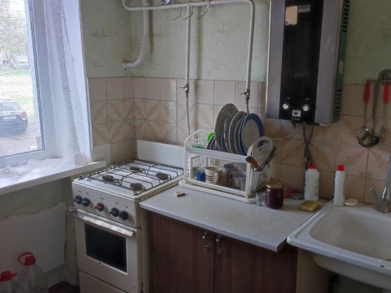 Сдаю 2кв Лески 1/5  кирп.   47/33/5,5  балкон  газовая колонка.Цена 4500 грн+комм.платежи