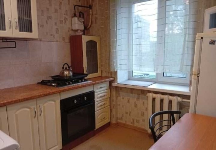 Сдам 1 комнатную квартиру с ремонтом 2/5, пр. Гагарина, Науки, центр - фото 1