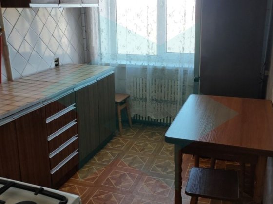 Сдам хорошую 3 комнатную квартиру Левый Берег